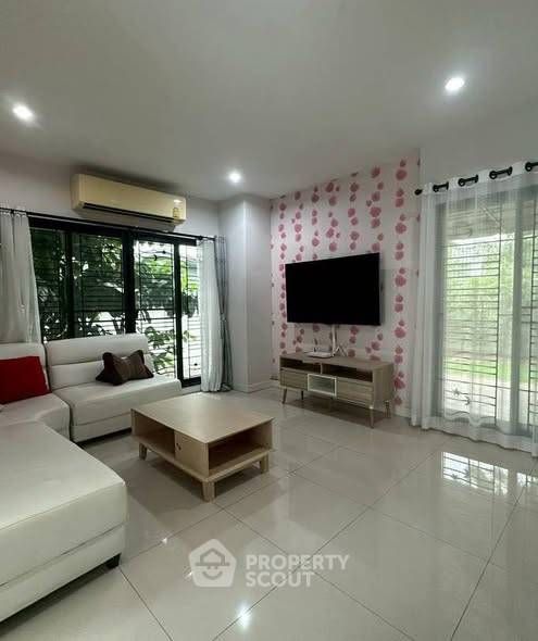 3 Bedroom House For Rent At The Complete Sriracha