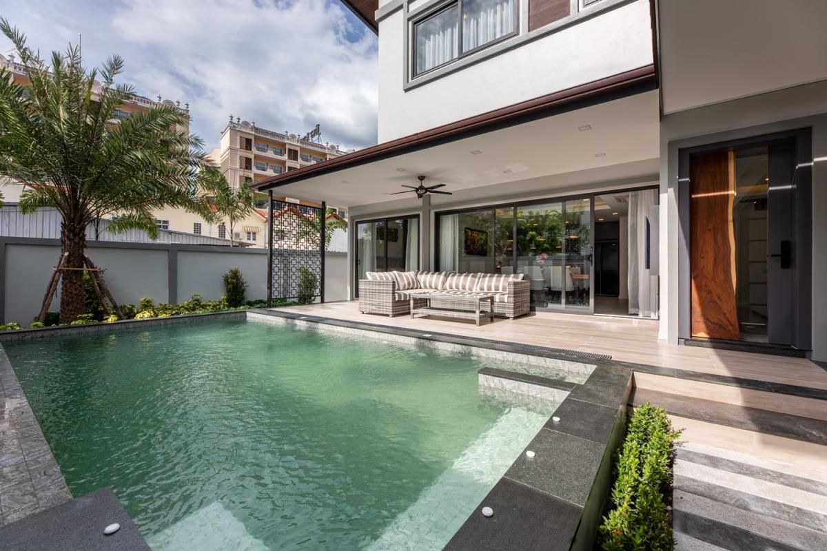 5 Bedrooms House for sale In Zensiri Midtown Villas Nong Prue Pattaya