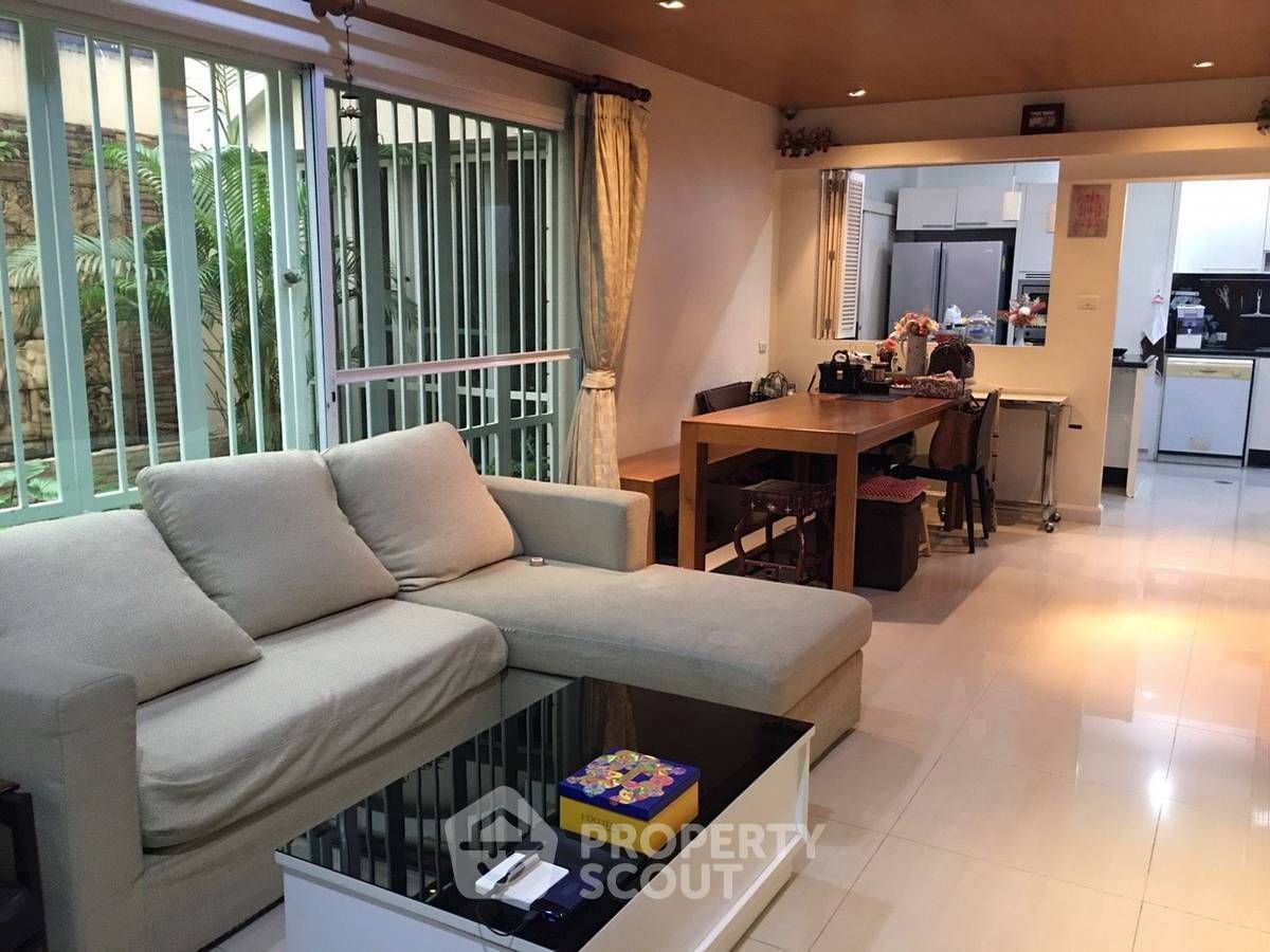 5 Bedrooms House for rent In Baan Klang Krung Sathorn Nuea Tai Bang Khlo Bangkok
