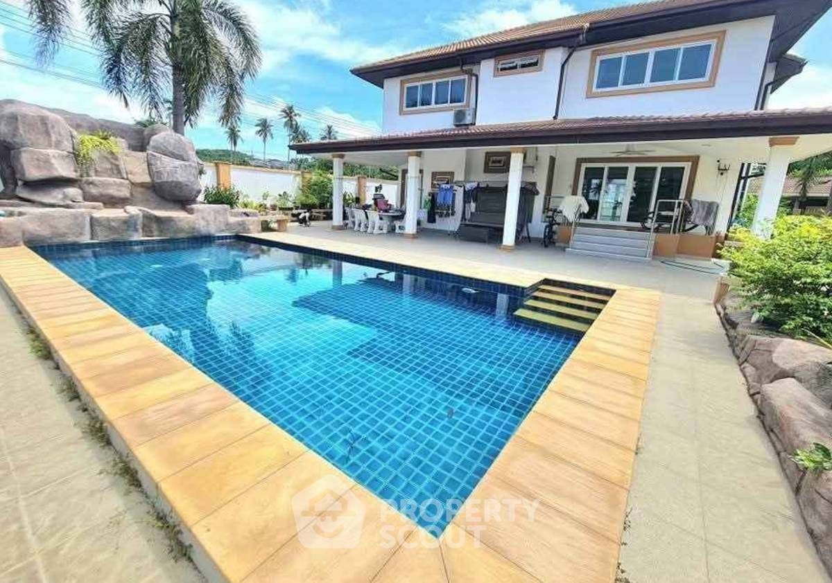 4 Bedroom Villa For Rent In Bang Sare, Chon Buri