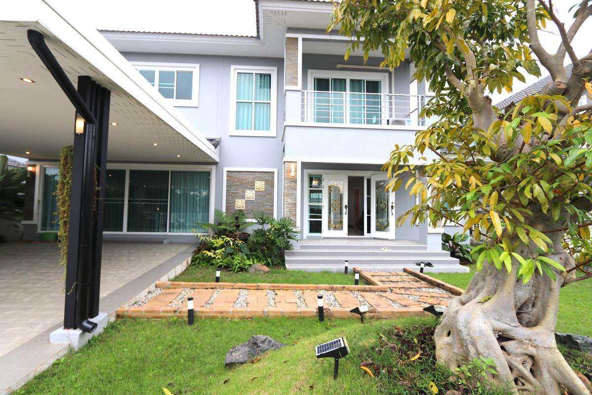 5 Bedroom House For Rent In San Pa Pao, Chiang Mai
