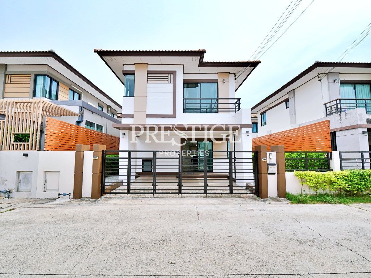 3 Bedroom House For Rent At Baan Fah Greenery Pattaya