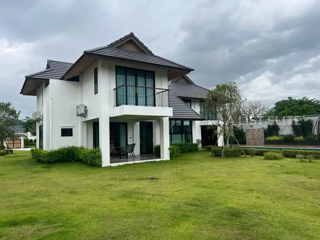 3 Bedrooms House for sale In Panya Resort Bang Phra Pattaya