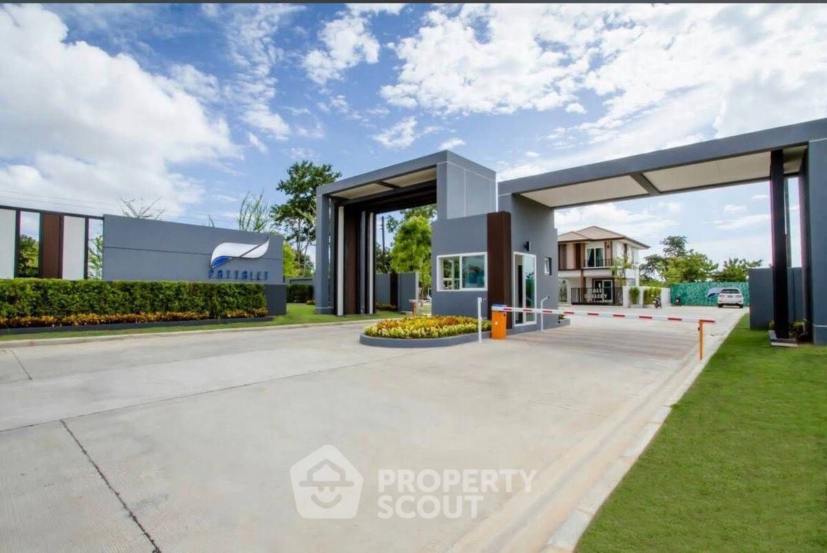 3 Bedroom House For Rent In Nong Prue, Chon Buri