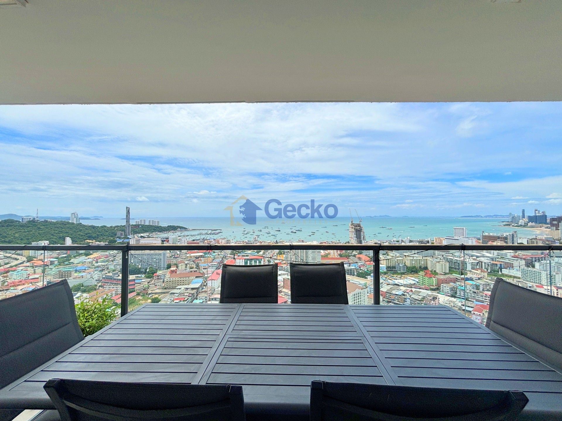 3 Bedrooms Condo for sale In Arcadia Millennium Tower Nong Prue Pattaya