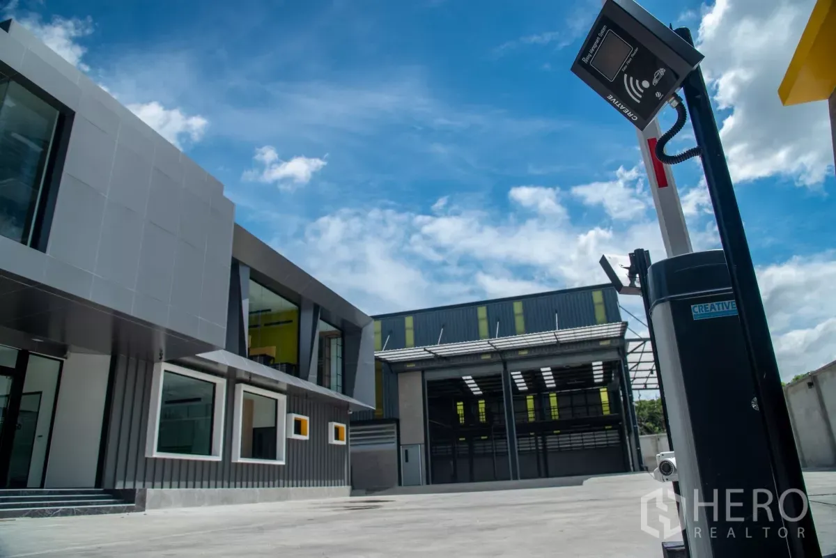 Warehouse for sale In Anusawari Bangkok