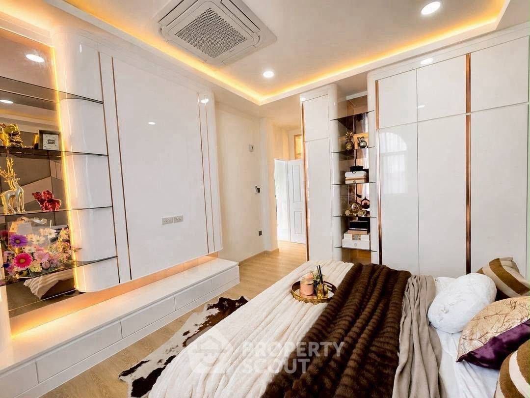 3 Bedroom House For Rent In Nong Prue, Chon Buri