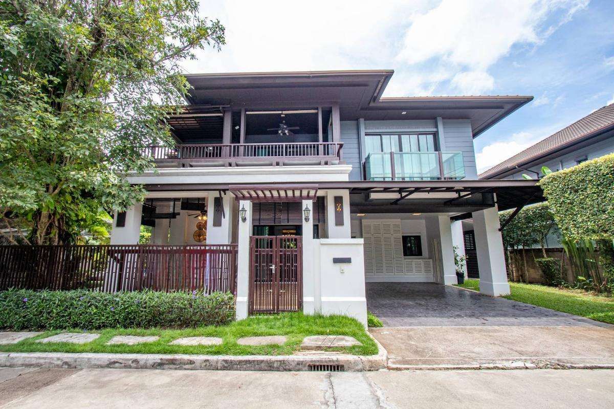 4 Bedroom House For Rent In San Phisuea, Chiang Mai