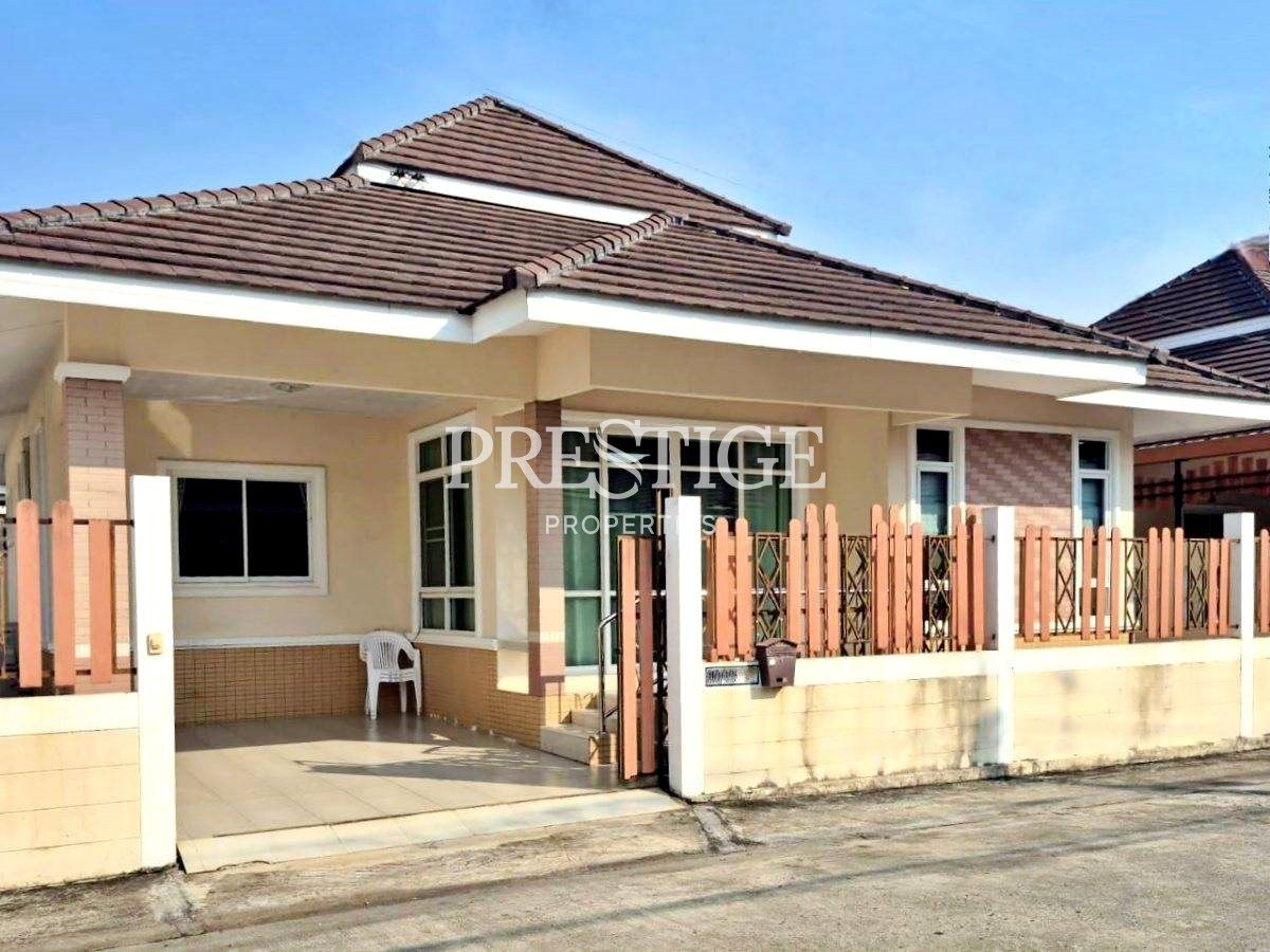 3 Bedroom House For Rent At Chokchai Village 10