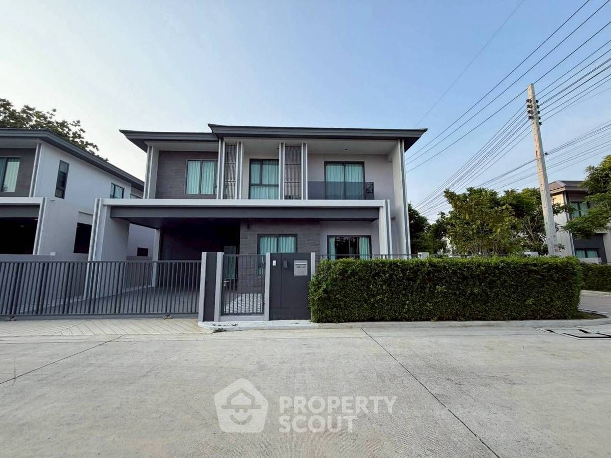 4 Bedroom House For Rent At Patta Element