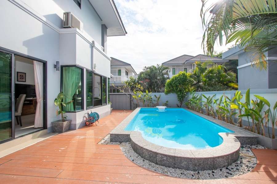 4 Bedroom House For Rent In San Phak Wan, Chiang Mai