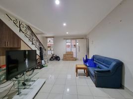 4 Bedroom House for sale in Curug, Tangerang, Curug