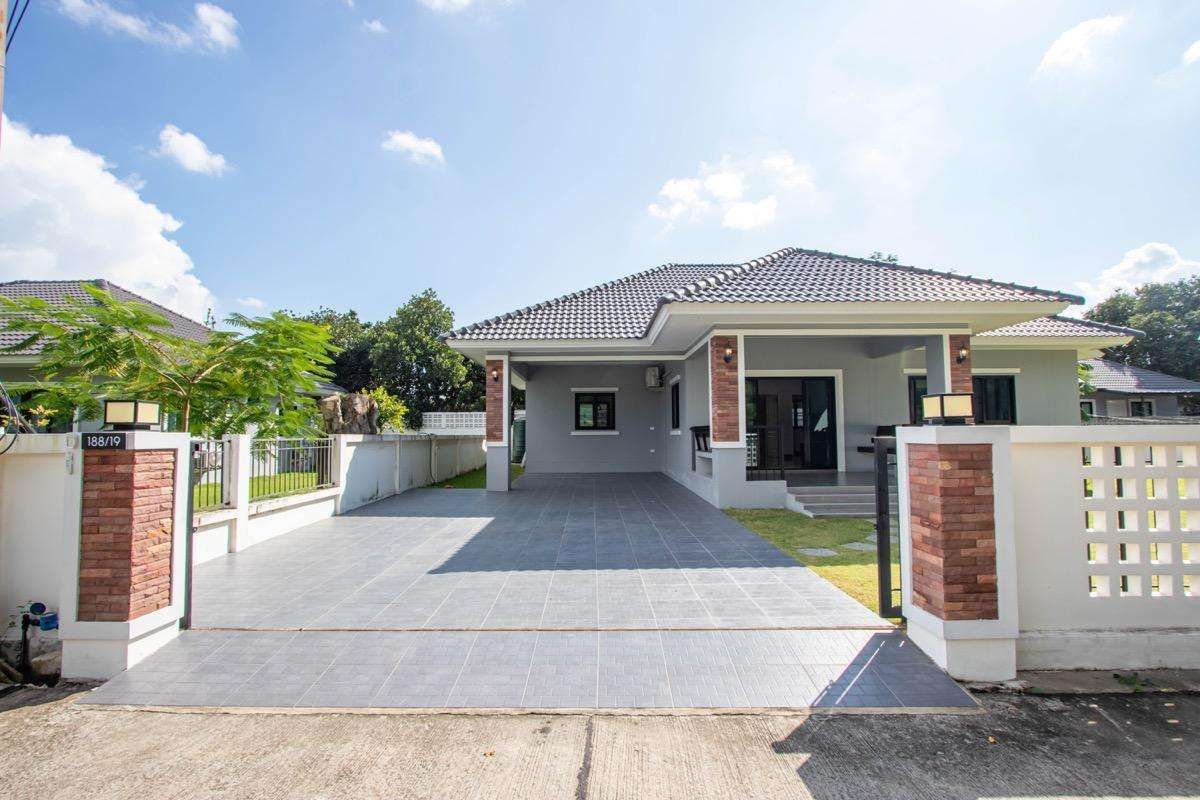 3 Bedroom House For Rent In San Pa Pao, Chiang Mai