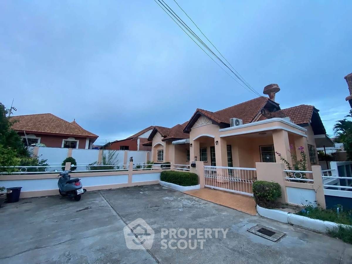 3 Bedroom House For Rent In Nong Prue, Chon Buri