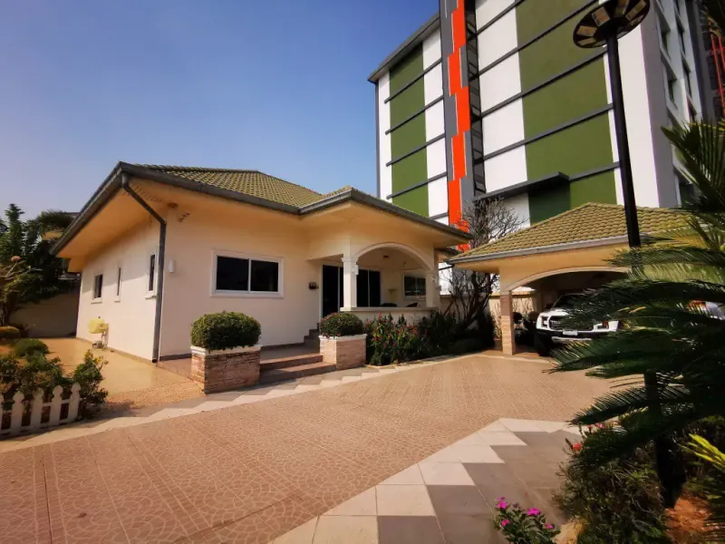 2 Bedroom House For Rent In Nong Prue, Chon Buri