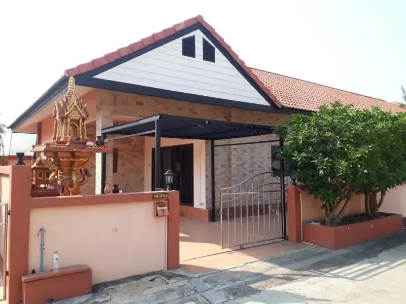 2 Bedroom House For Rent In Huai Yai, Chon Buri