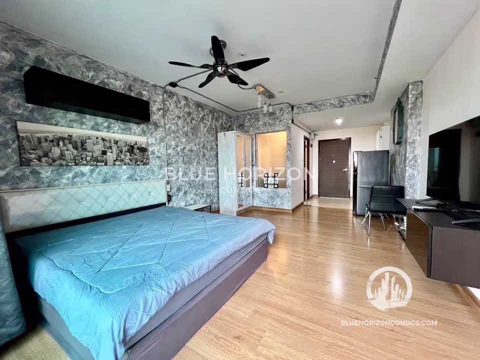Studio Condo For Rent At Supalai Mare