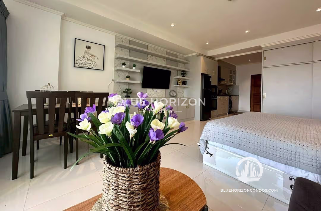 Studio Condo For Rent At View Talay 5