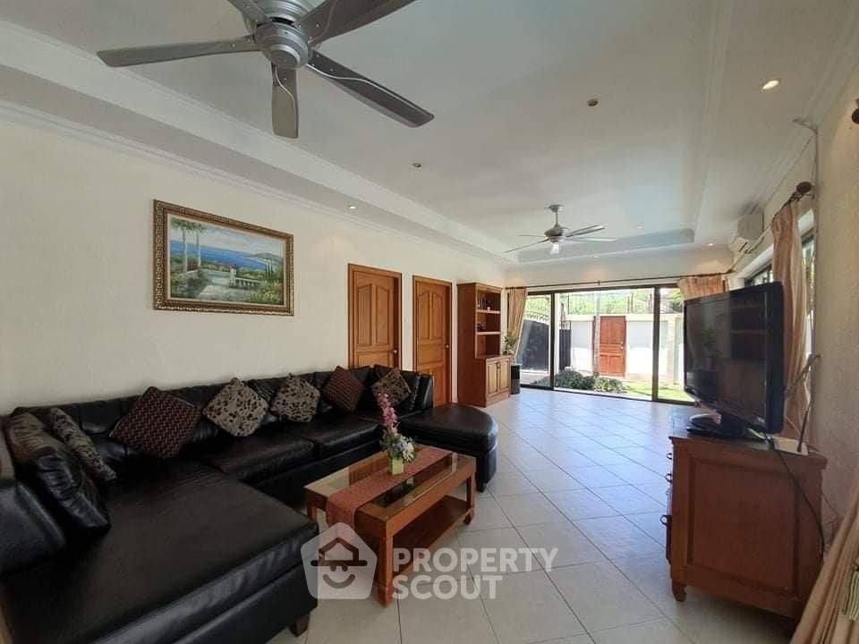 3 Bedroom Villa For Rent In Nong Prue, Chon Buri
