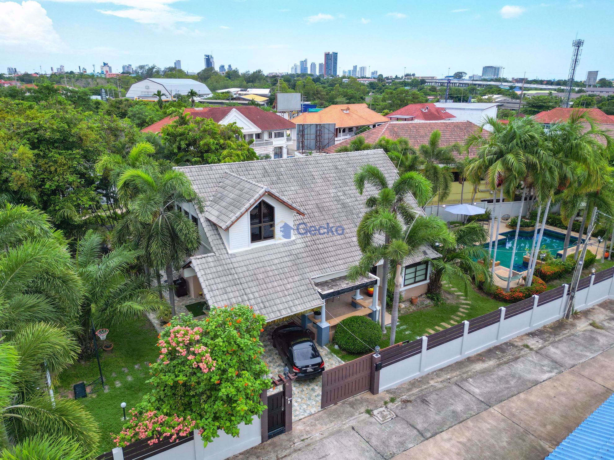 4 Bedroom House For Rent In Nong Prue, Chon Buri