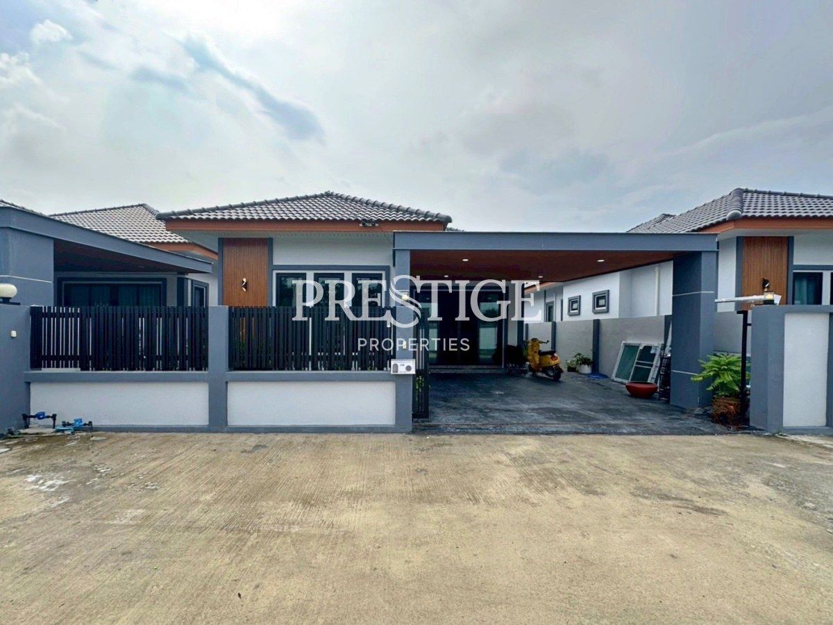 3 Bedroom House For Rent In Huai Yai, Chon Buri