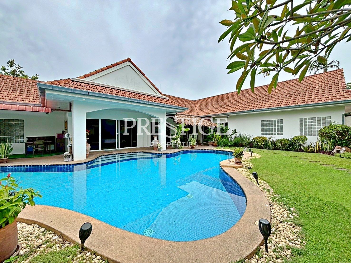 3 Bedroom House For Rent At Freeway Villas