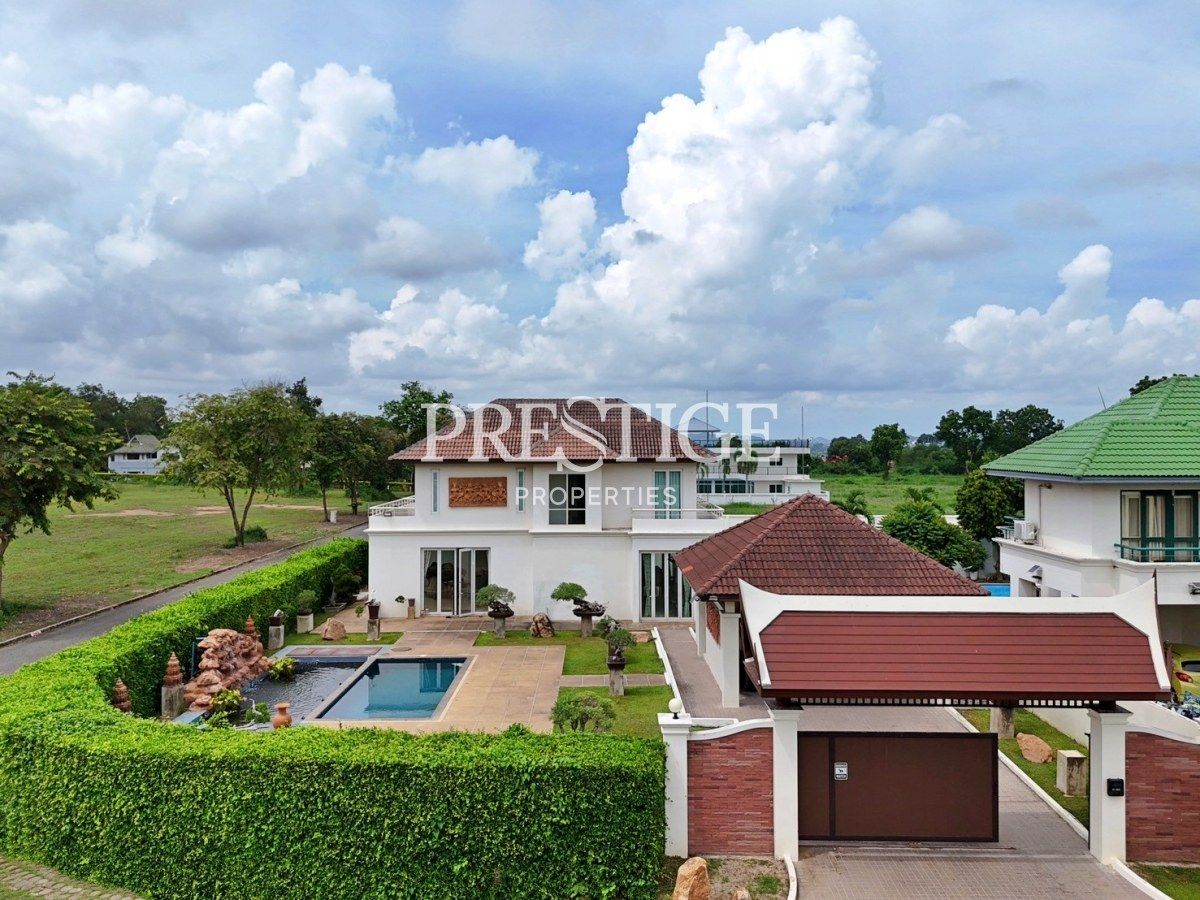 3 Bedroom House For Rent In Huai Yai, Chon Buri