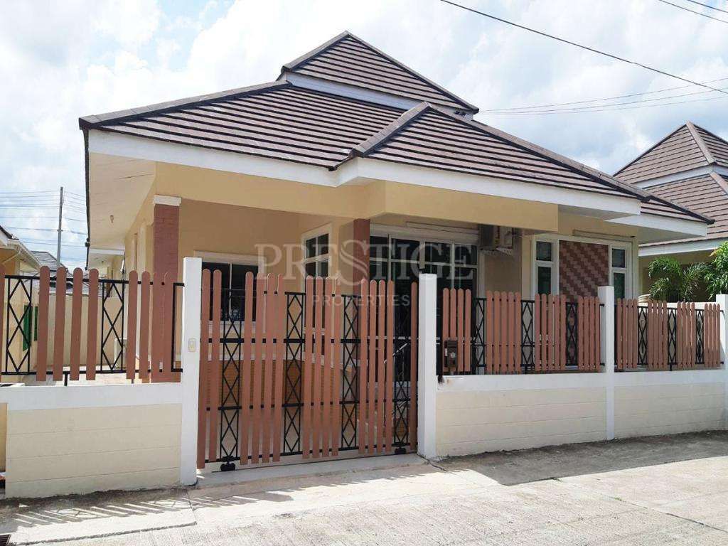 3 Bedroom House For Rent At Chokchai Village 10
