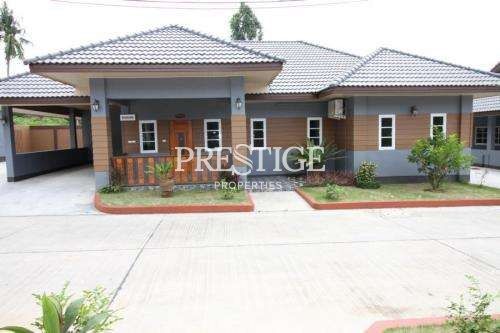 4 Bedroom House For Rent In Pong, Chon Buri