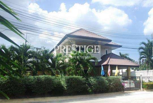 3 Bedroom House For Rent At Pattaya Hill 2