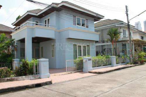 3 Bedroom House For Rent At Baan Suan Lalana