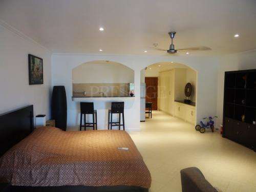 Studio Condo For Rent At Executive Residence Ii