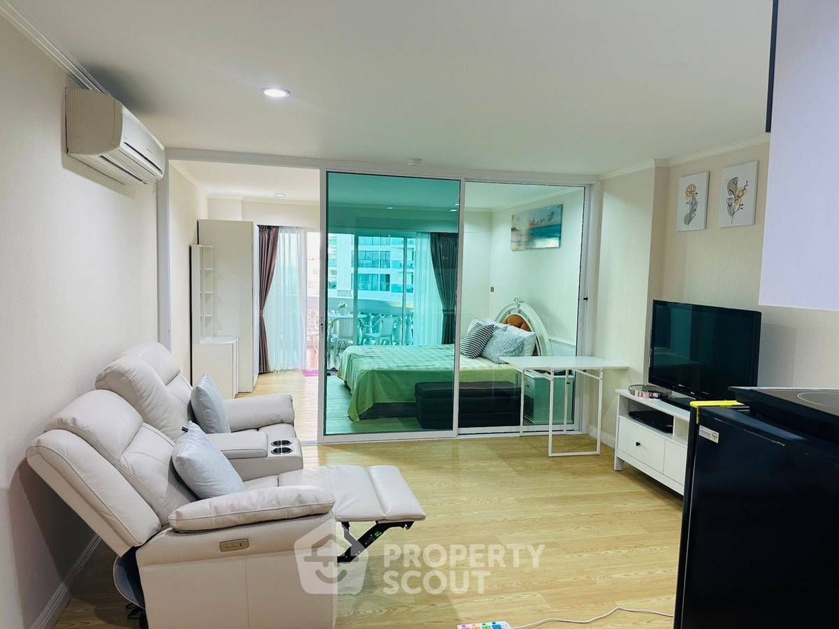 1 Bedroom Condo For Rent At Park Beach Condo
