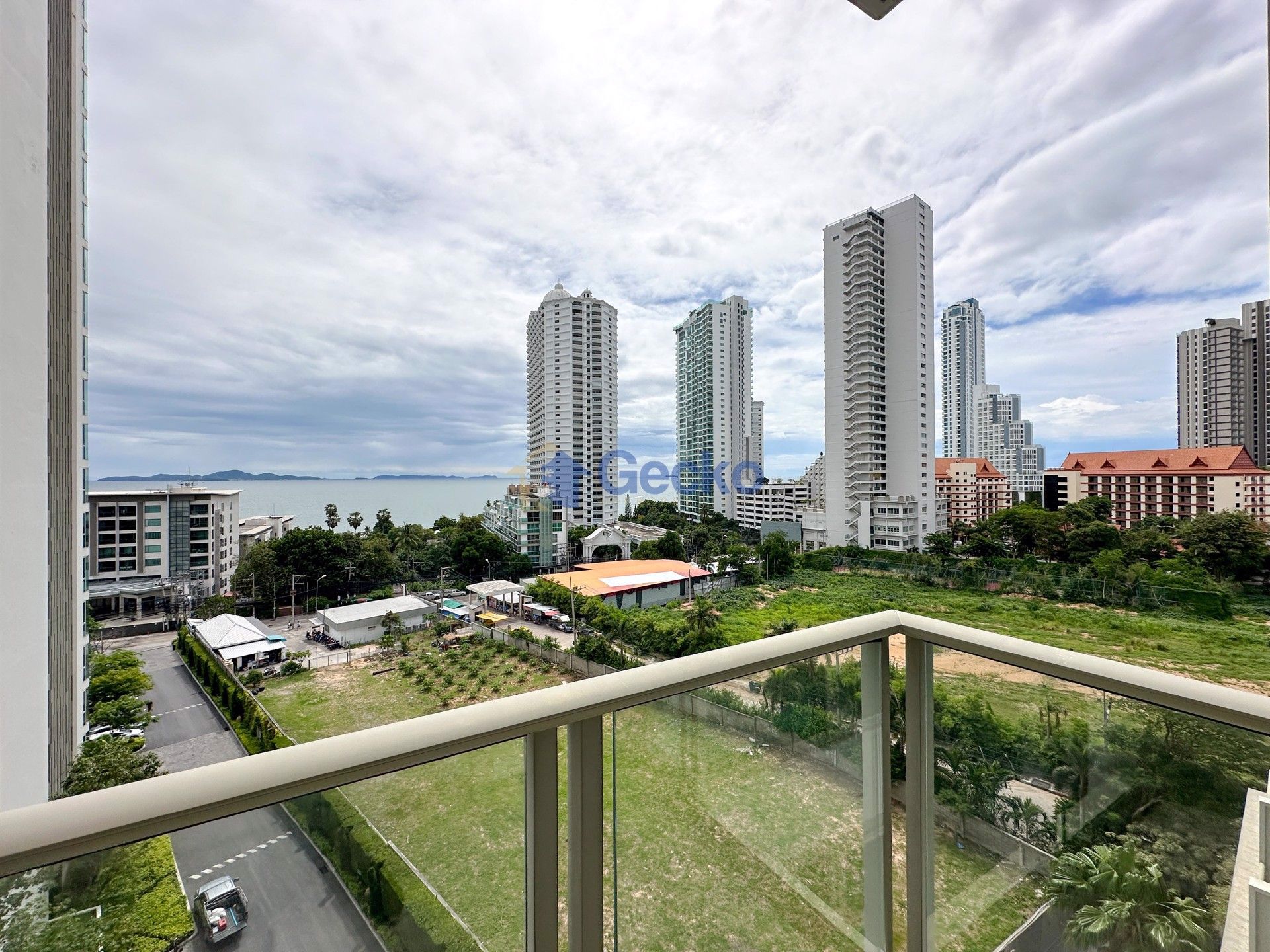 1 Bedroom Condo For Rent At The Riviera Wongamat