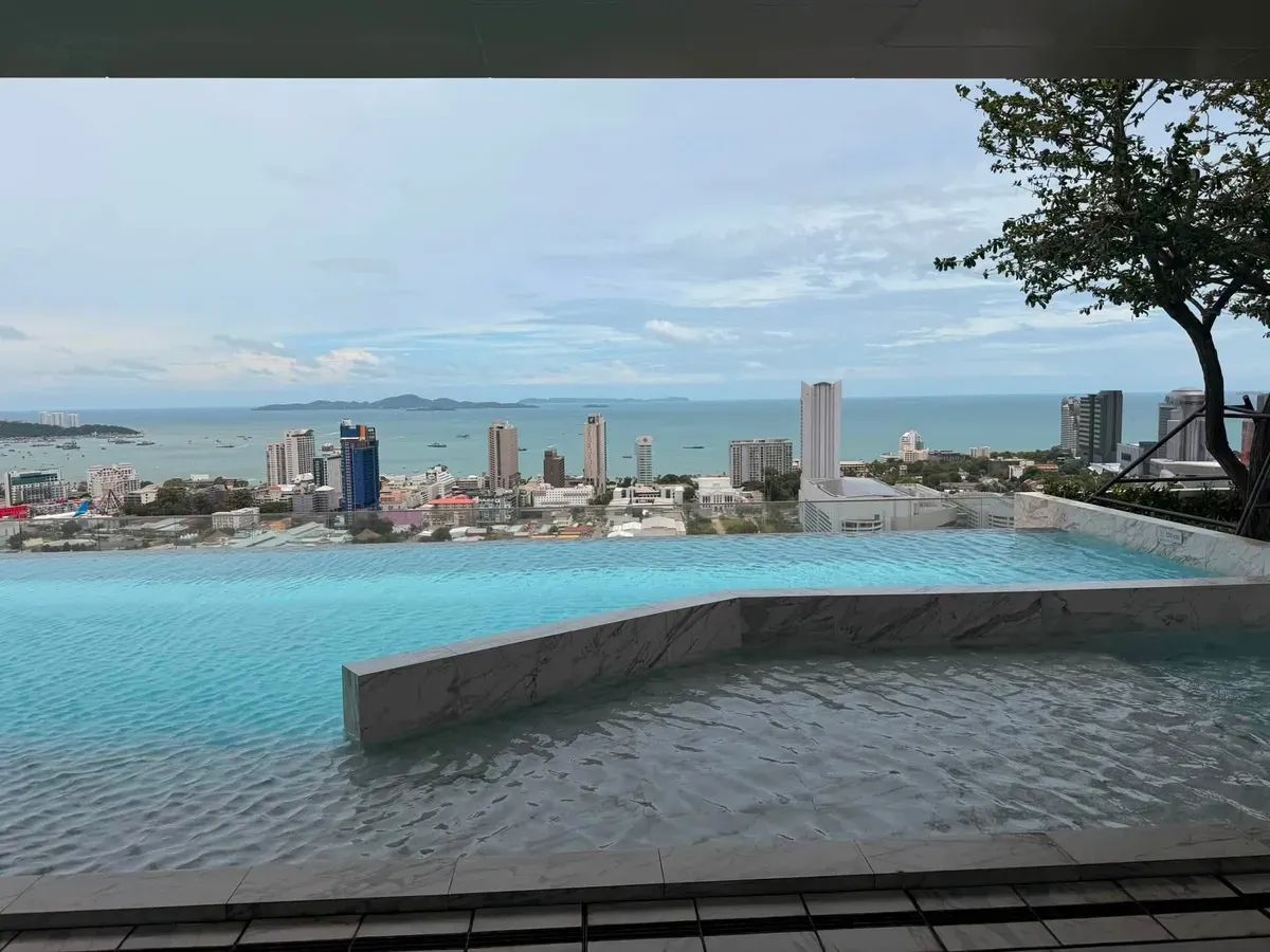 1 Bedroom Condo For Rent In Na Kluea, Chon Buri