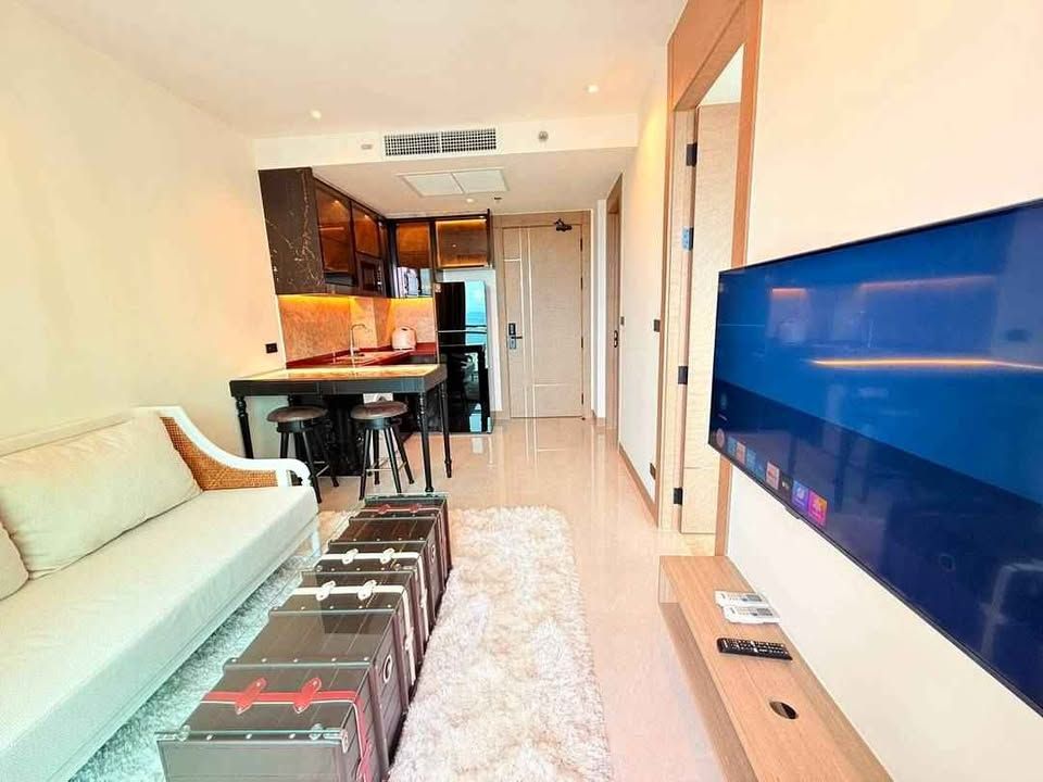 1 Bedroom Condo For Rent At The Riviera Ocean Drive
