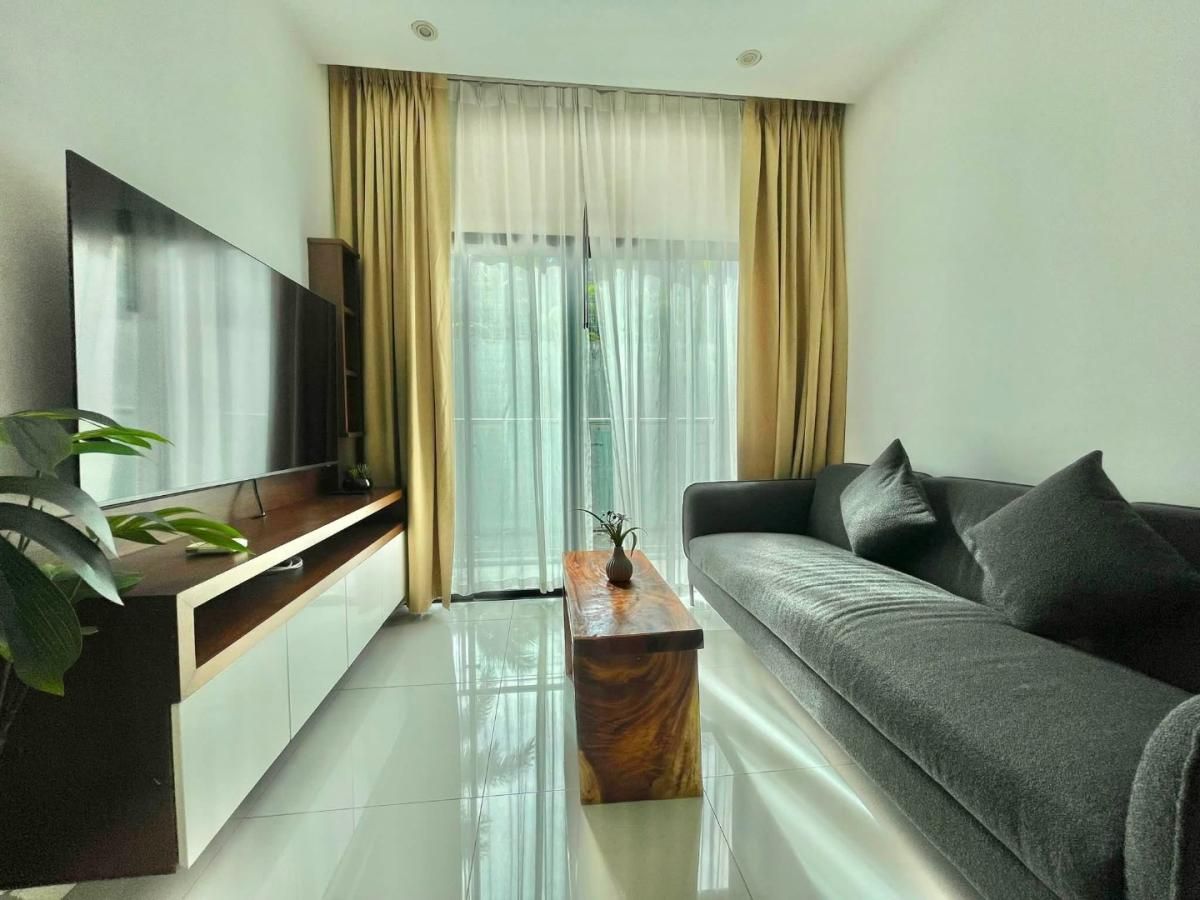 2 Bedroom Condo For Rent At The Axis