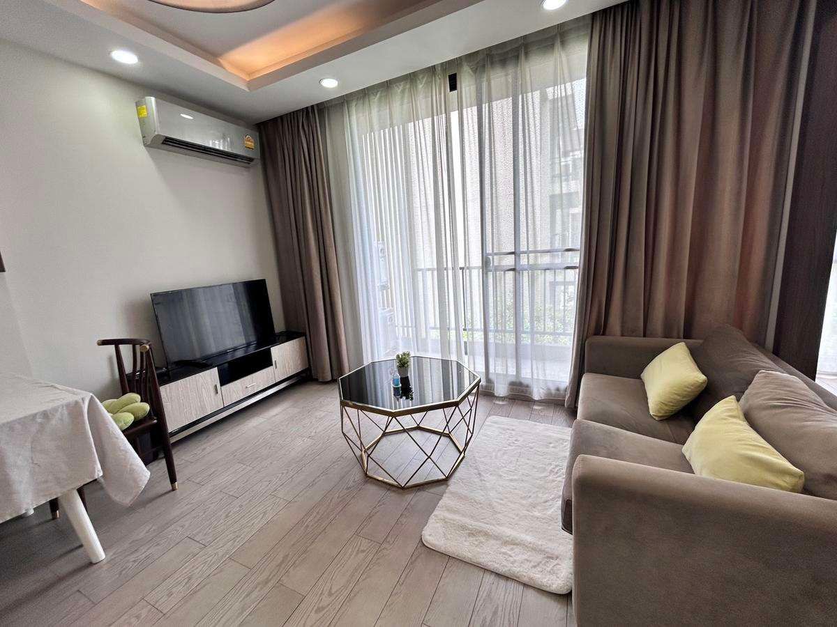 1 Bedroom Condo For Rent At The 8 Condo