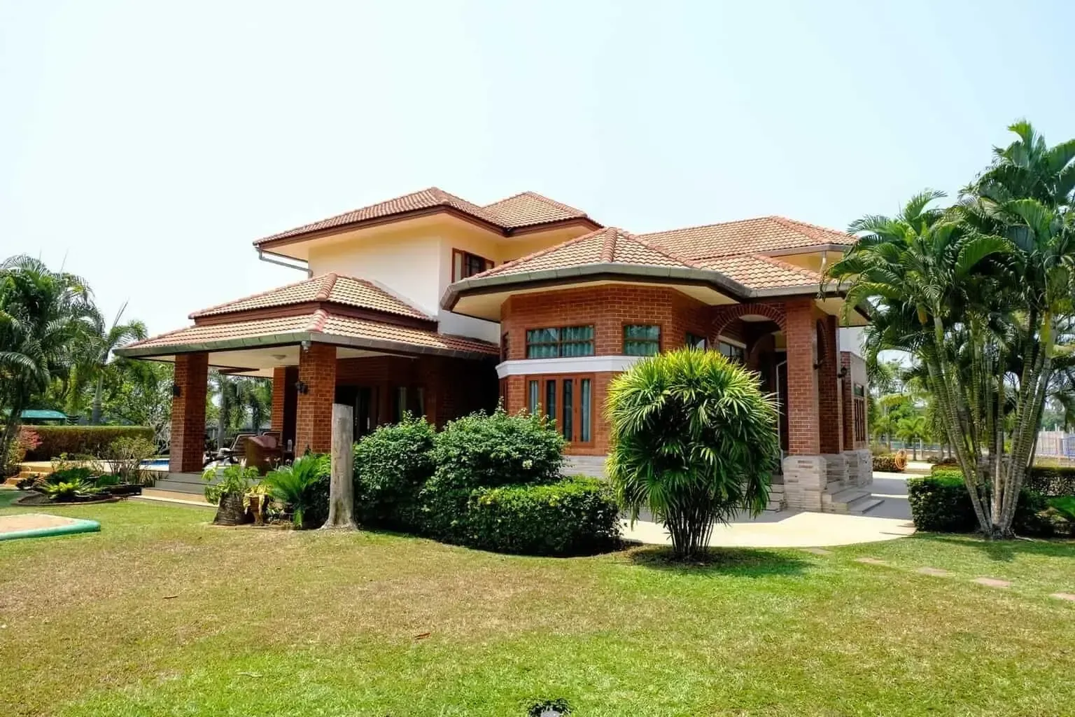 4 Bedrooms House for sale In San Pa Pao Chiang Mai