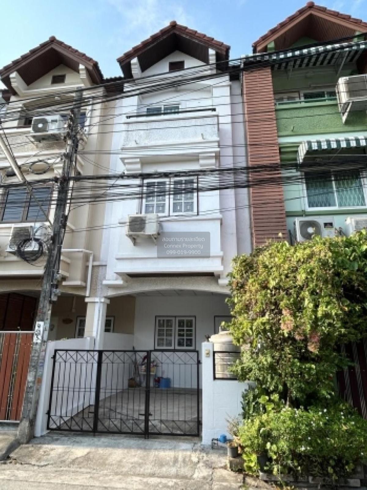 4 Bedroom Townhouse For Rent In Nawamin, Bangkok