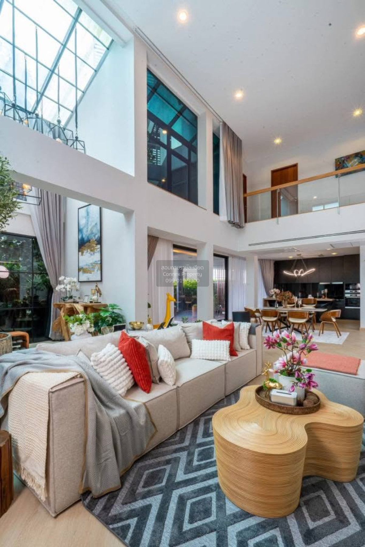 4 Bedrooms House for sale In The Oasis Si Lom Bangkok