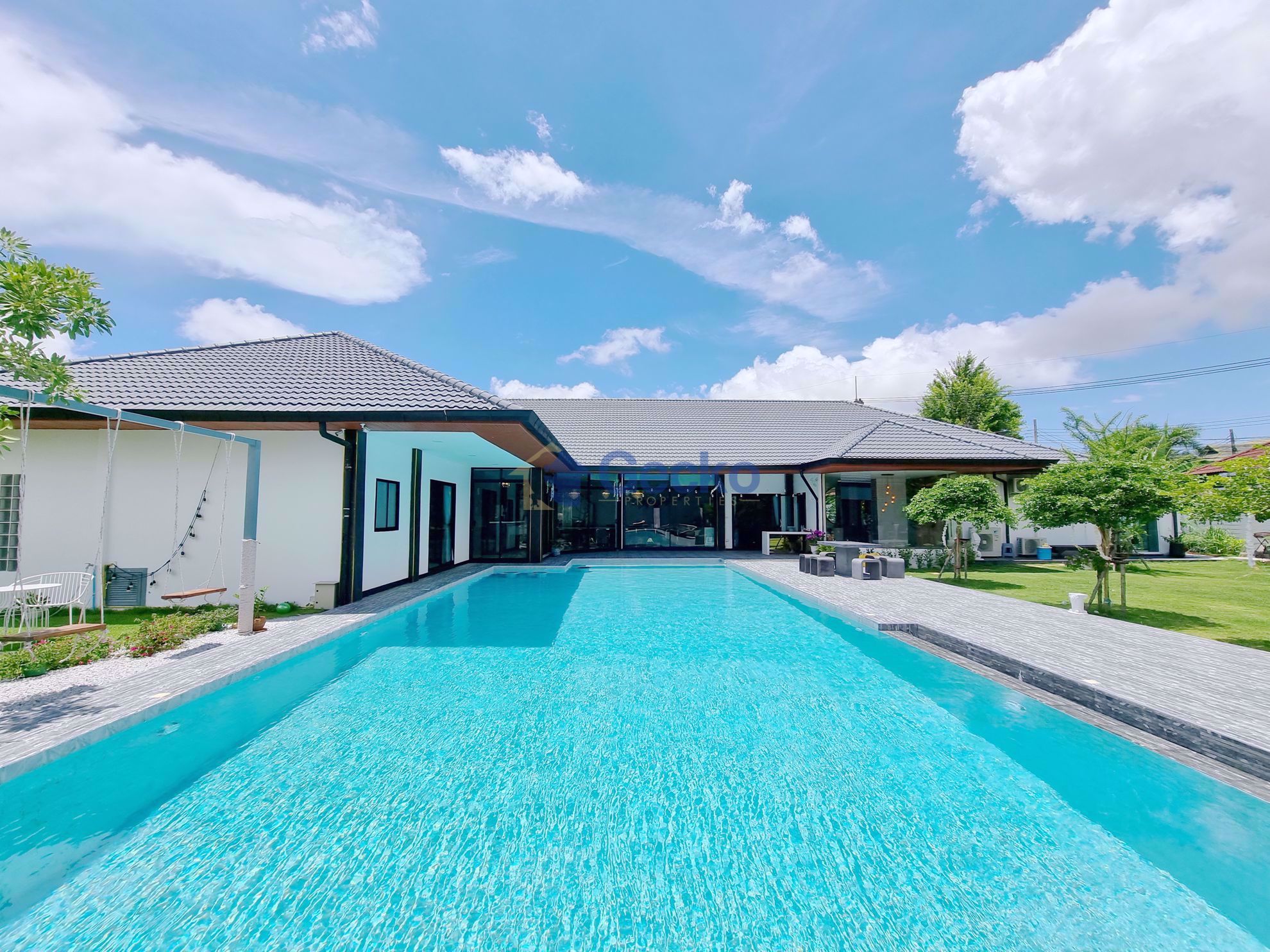 7 Bedrooms House for sale In Swiss Paradise Village Nong Prue Pattaya