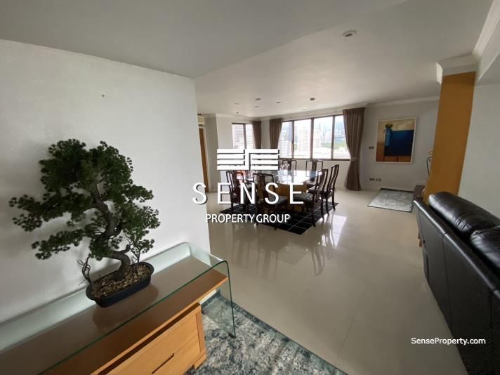 3 Bedrooms Condo for sale In Pearl Garden Si Lom Bangkok