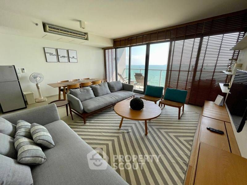 2 Bedrooms Condo for sale In Zire Wongamat Na Kluea Pattaya