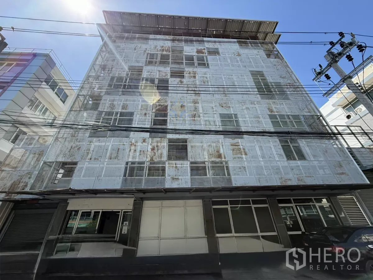 Office for sale In Nawamin Bangkok