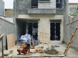 3 Habitación Villa en venta en Rungkut, East Jawa, Rungkut