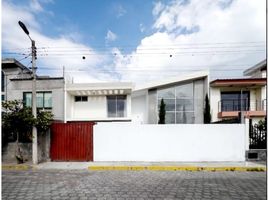 3 Bedroom House for sale in Calderon Carapungo, Quito, Calderon Carapungo