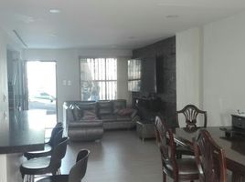 6 Habitación Villa en venta en Parque de los Pies Descalzos, Medellín, Medellín