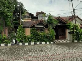 7 Bedroom Villa for sale in Wonocolo, Surabaya, Wonocolo