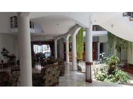 10 Bedroom House for sale in Turi Viewpoint, Cuenca, Cuenca, Cuenca